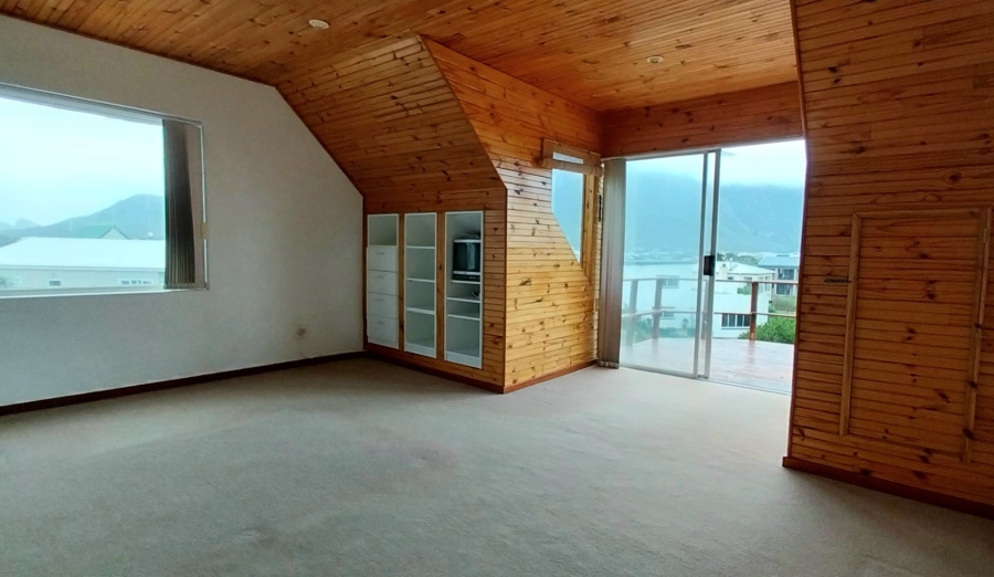 4 Bedroom Property for Sale in Bettys Bay Western Cape